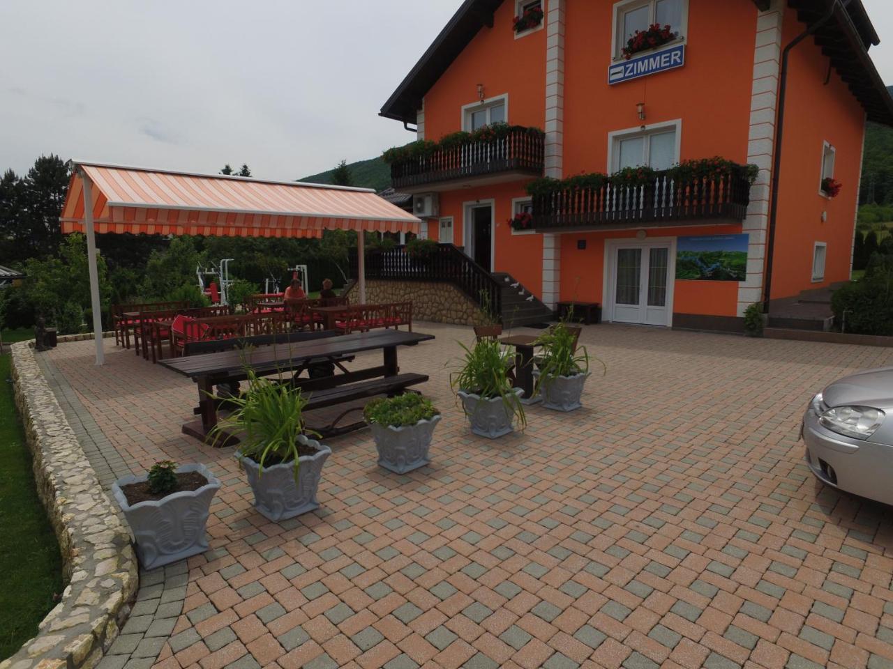 科雷尼察 佩里希奇普里特维采旅馆酒店 外观 照片